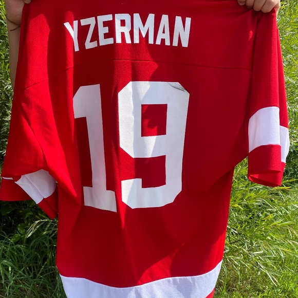 Vintage Yzerman Jersey